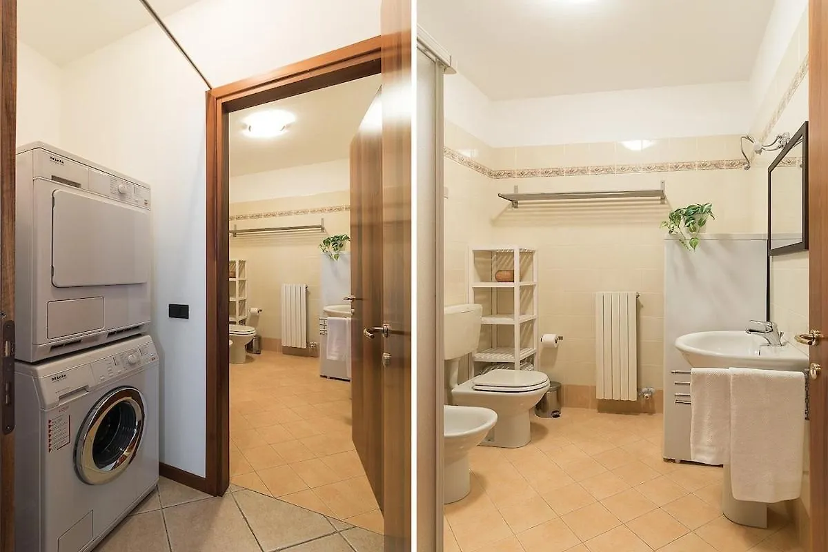 شقة Attic View Pool And Garage ديسينسانو ديل غاردا